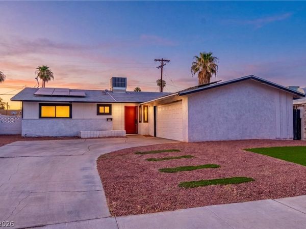 5804 Carmen Boulevard , Las Vegas, NV 89108