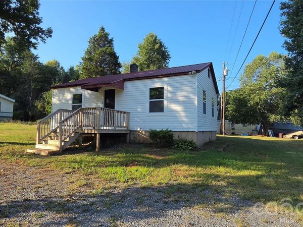 918 Mountain Crest Drive , Kings Mountain, NC 28086