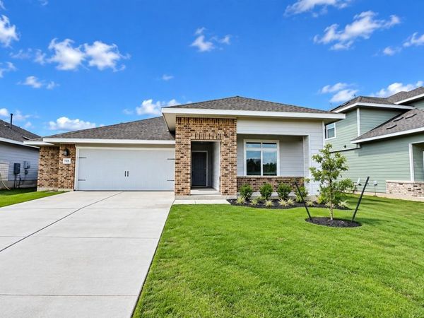 260 Gresham, Kyle, TX 78640