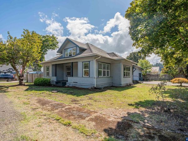 39038 SE 1st Av, Scio, OR 97374