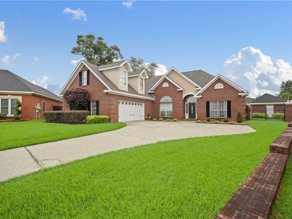 2277 Chapel Hill Drive, Mobile, AL 36695
