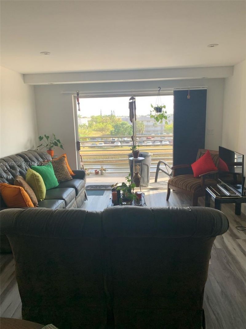 3120 N Pine Island Rd , Unit 410, Sunrise, FL 33351 Photo