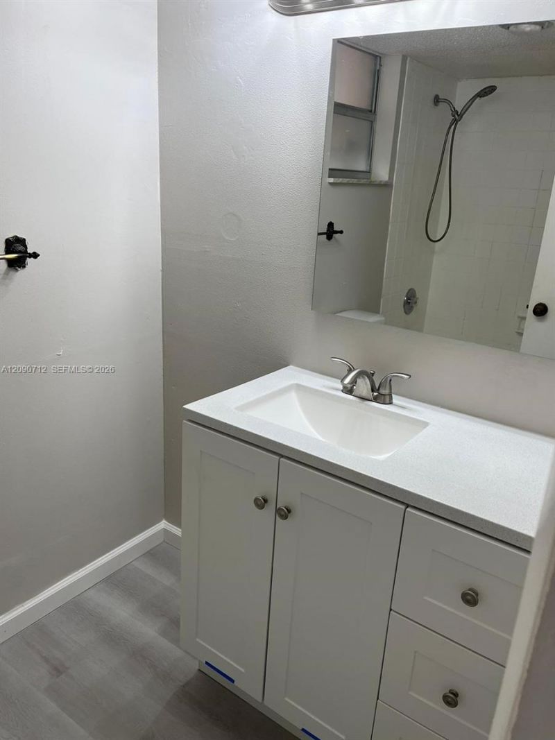 406 NW 68th Ave, Unit 405, Plantation, FL 33317 Photo