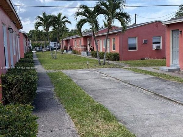 2316 Madison St , Unit 35, Hollywood, FL 33020