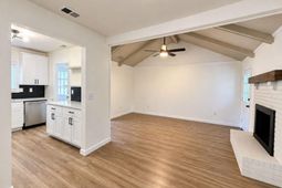 107 Heritage Place photo 4