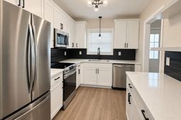 107 Heritage Place photo 4