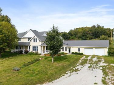 2048 HORSE CREEK Road, SIDNEY, IA 51652