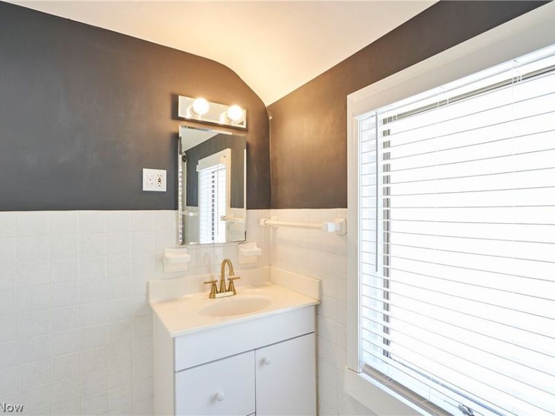 5215 Mayview Road, Lyndhurst, OH 44124 Photo 15