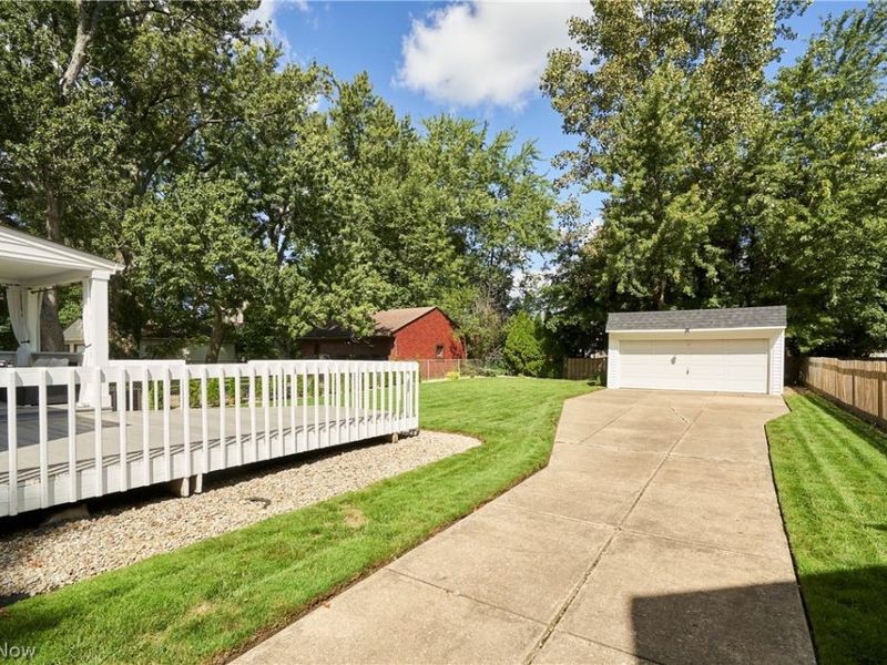 5215 Mayview Road, Lyndhurst, OH 44124 Photo 24