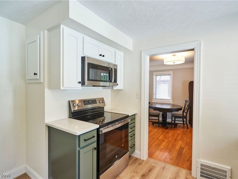 5215 Mayview Road, Lyndhurst, OH 44124 Photo 8