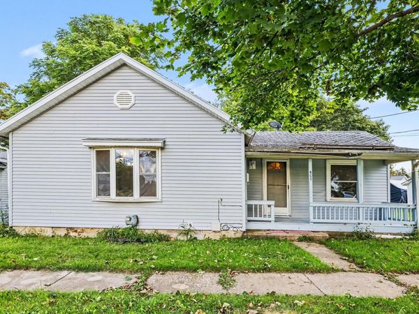 407 S Eagle Street, Marshall, MI 49068