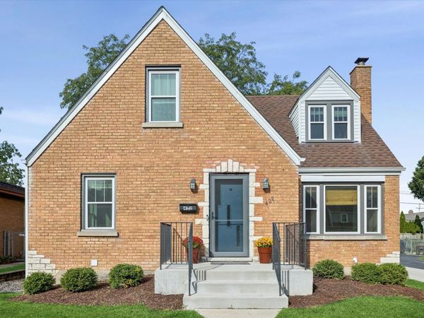 422 S Harvard Avenue , Villa Park, IL 60181