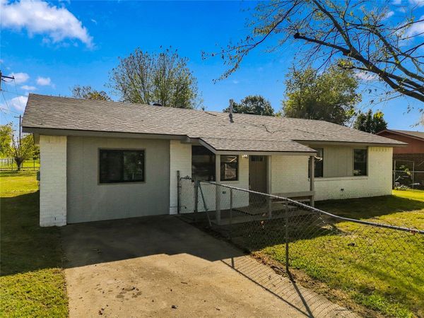 1517 N 7th Street , Stilwell, OK 74960