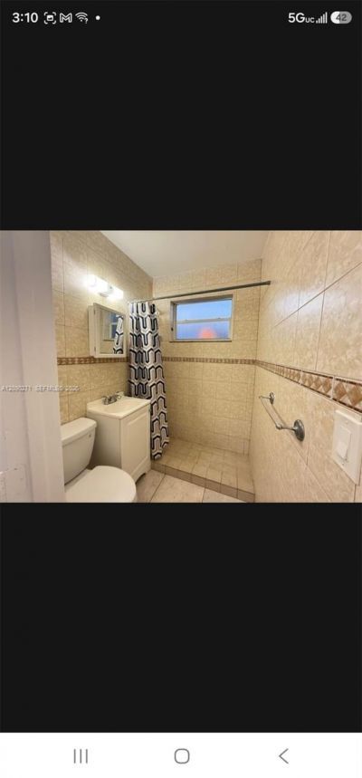5318 W 4th Ln , Hialeah, FL 33012 Photo
