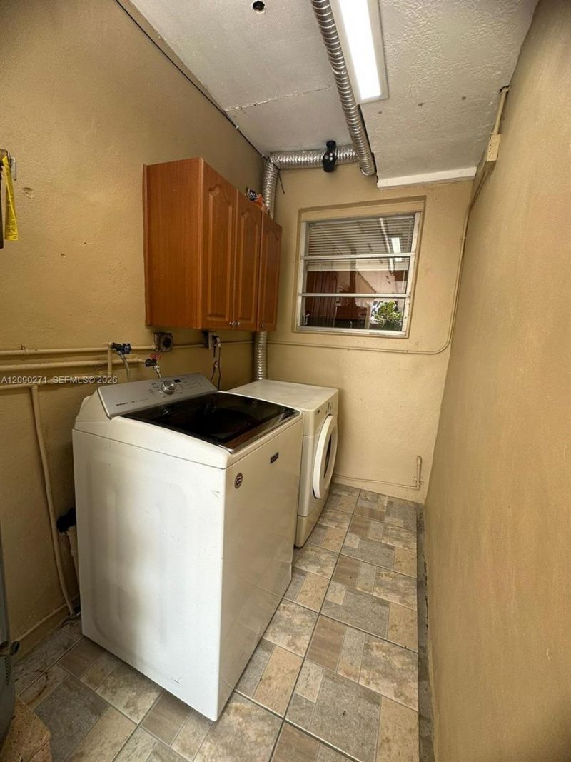 5318 W 4th Ln , Hialeah, FL 33012 Photo