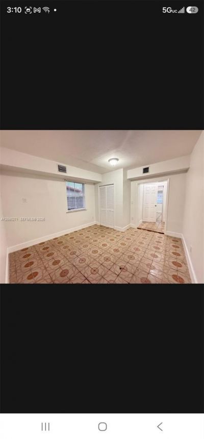 5318 W 4th Ln , Hialeah, FL 33012 Photo