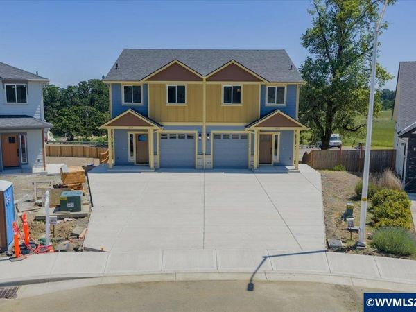 595-597 NE Evergreen Av, Dallas, OR 97338