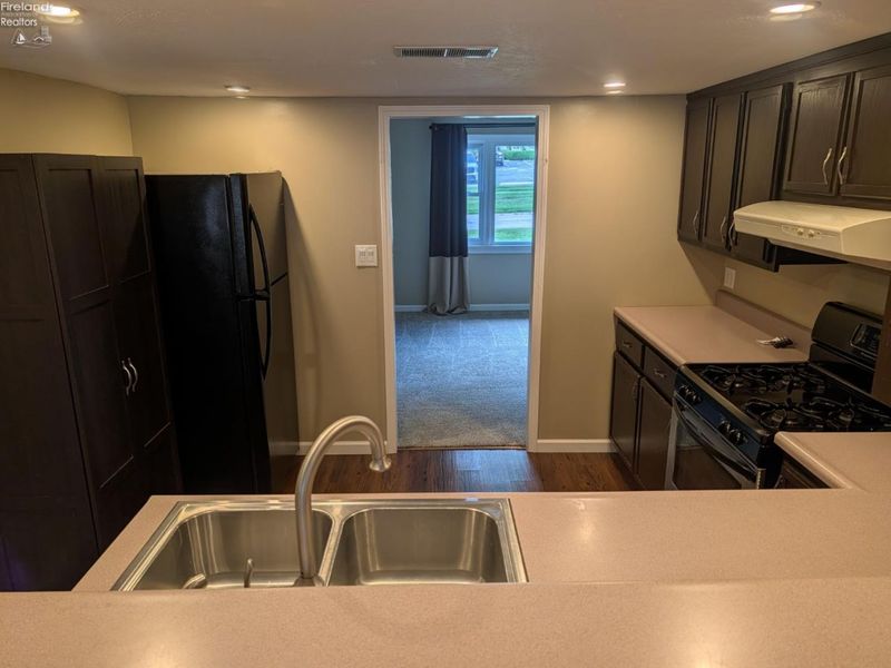793 Park Avenue, Amherst, OH 44001 Photo 8