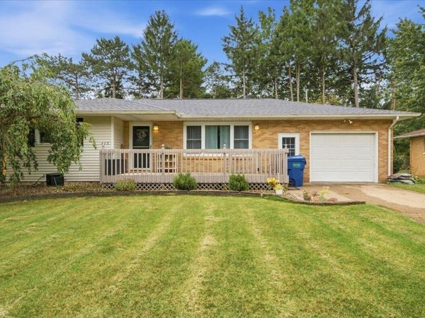 408 Waverly Drive, Benton Harbor, MI 49022