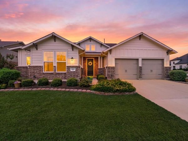 2900 Peekaboo Lane, Northlake, TX 76247