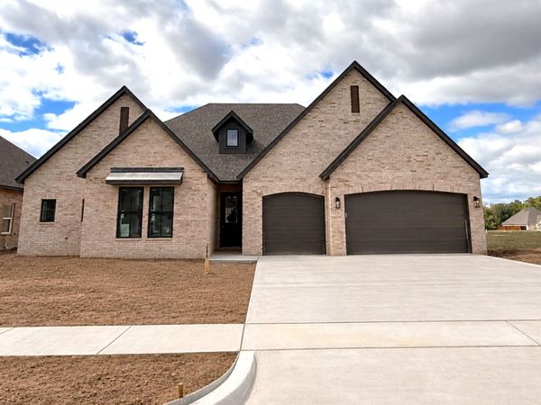 1800 N 72nd Street, Broken Arrow, OK 74014