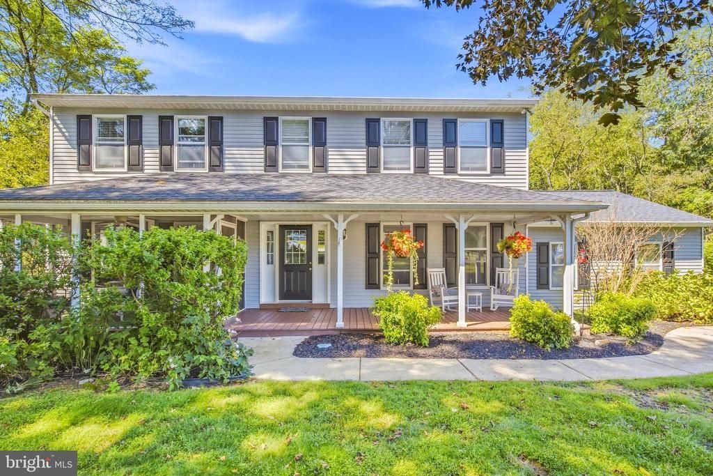 1520 HILLCREST LANE , DOWNINGTOWN, PA 19335