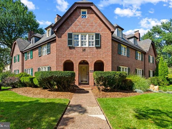 400 BRETTON PLACE, BALTIMORE, MD 21218