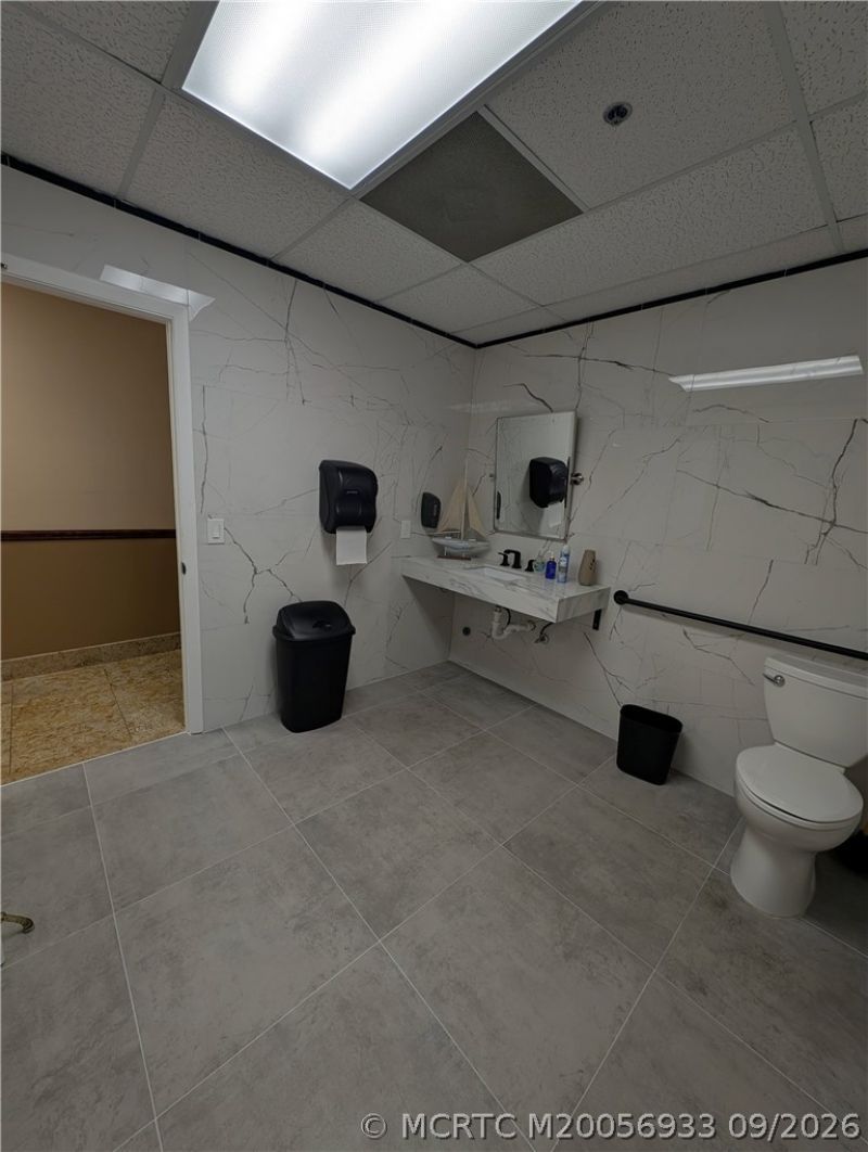 701 NW Federal Highway , Unit 303 FULL F, Stuart, FL 34994 Photo