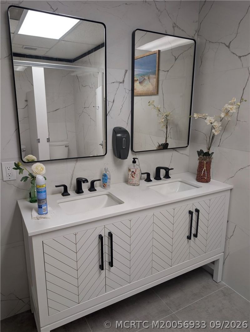 701 NW Federal Highway , Unit 303 FULL F, Stuart, FL 34994 Photo
