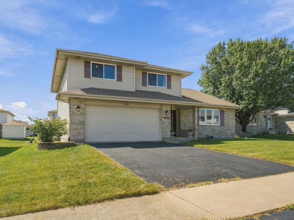 5207 Bentgrass Avenue , Richton Park, IL 60471