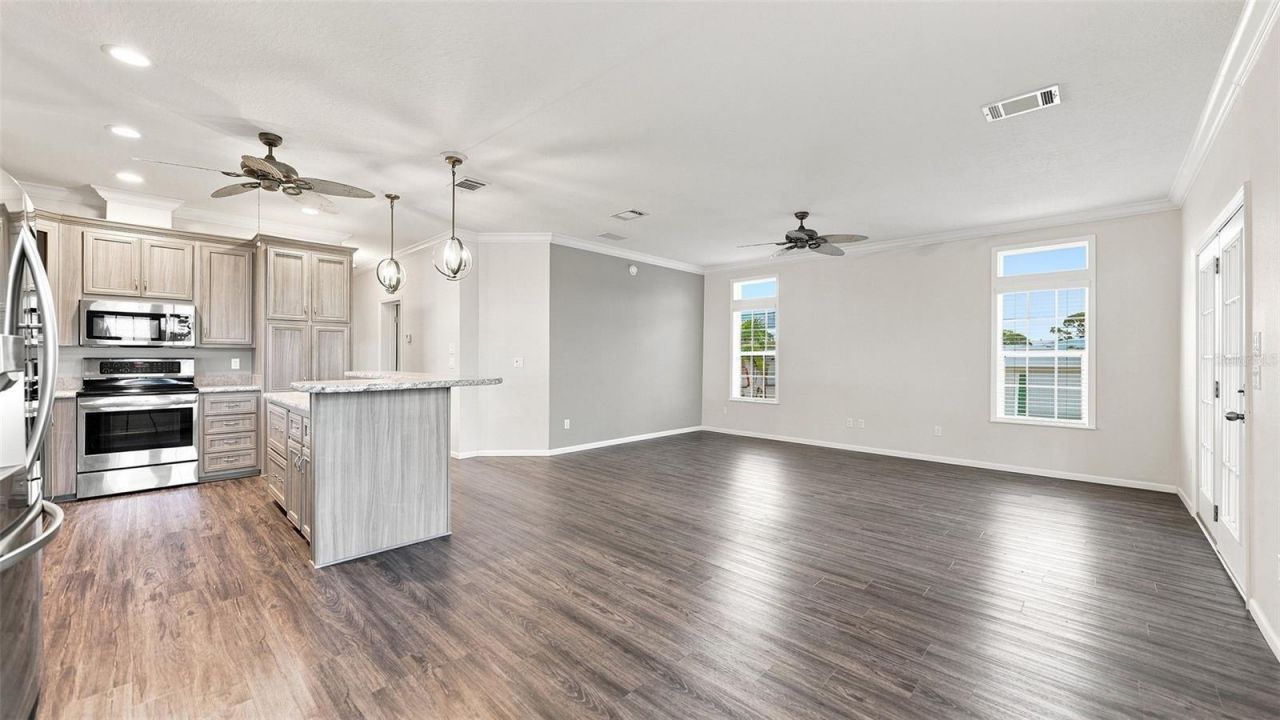 10315 Cortez Road W, Unit 2F, Bradenton, FL 34210 Photo