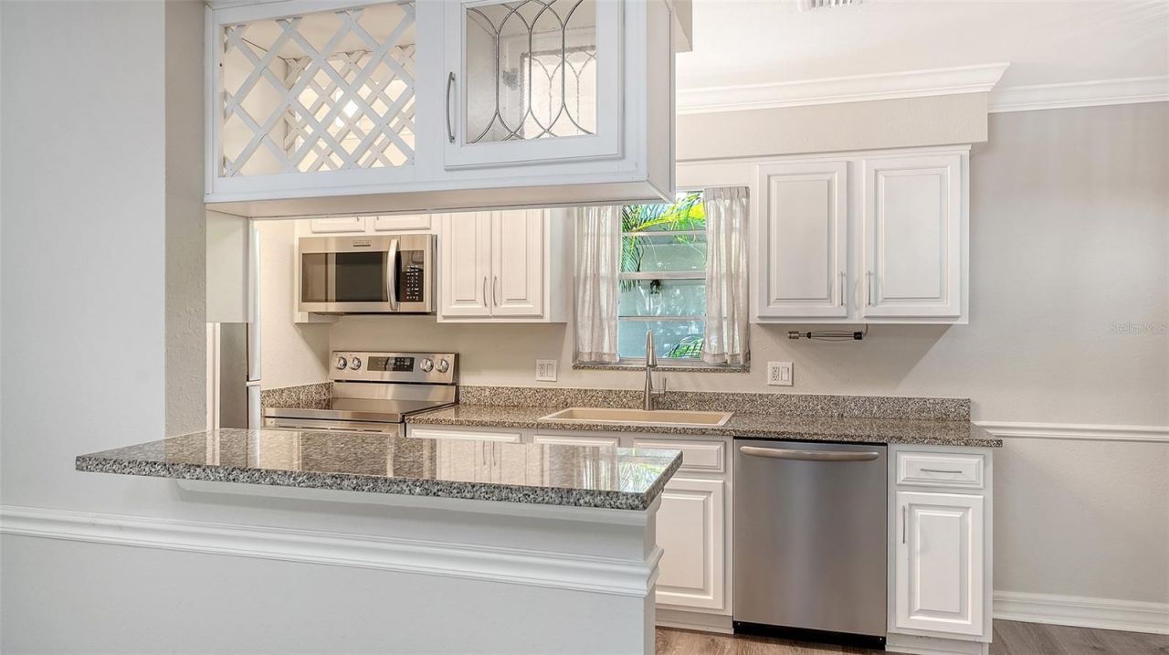 3360 S Osprey Avenue, Unit 209B, Sarasota, FL 34239 Photo