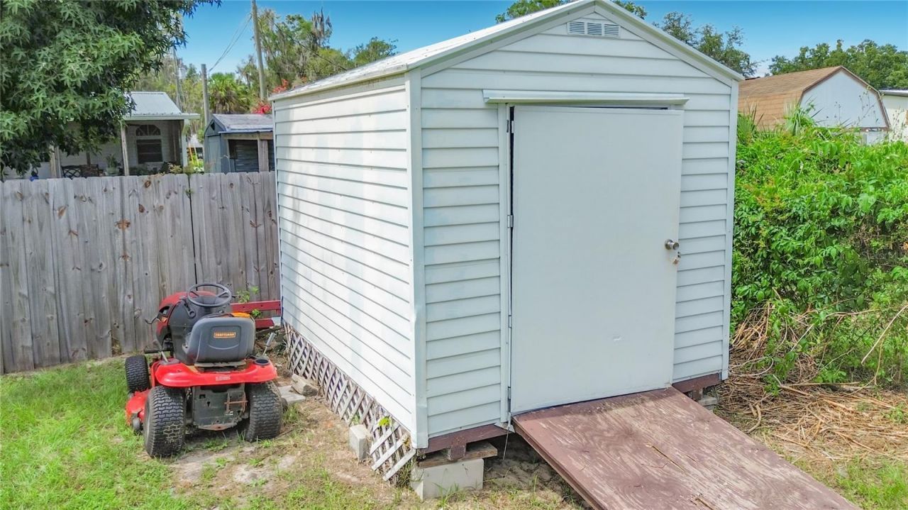19884 SE 110th Court, Inglis, FL 34449 Photo