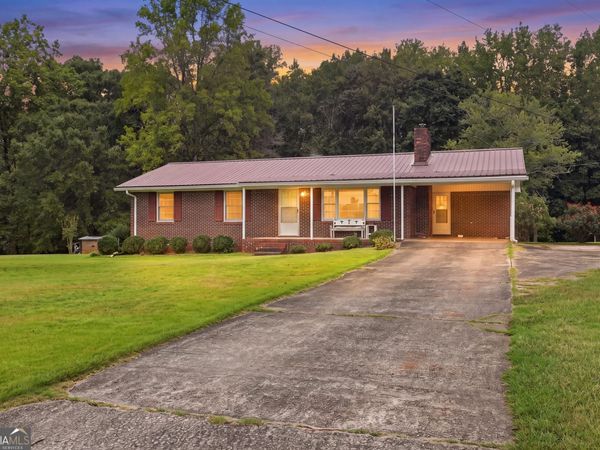 57 Defoor Road, Toccoa, GA 30577