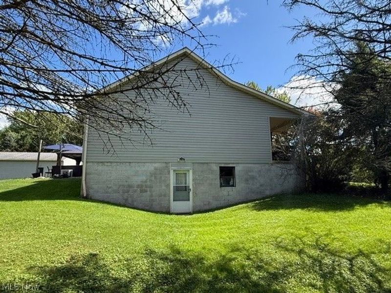 5271 Wilkes Road, Atwater, OH 44201 Photo 2