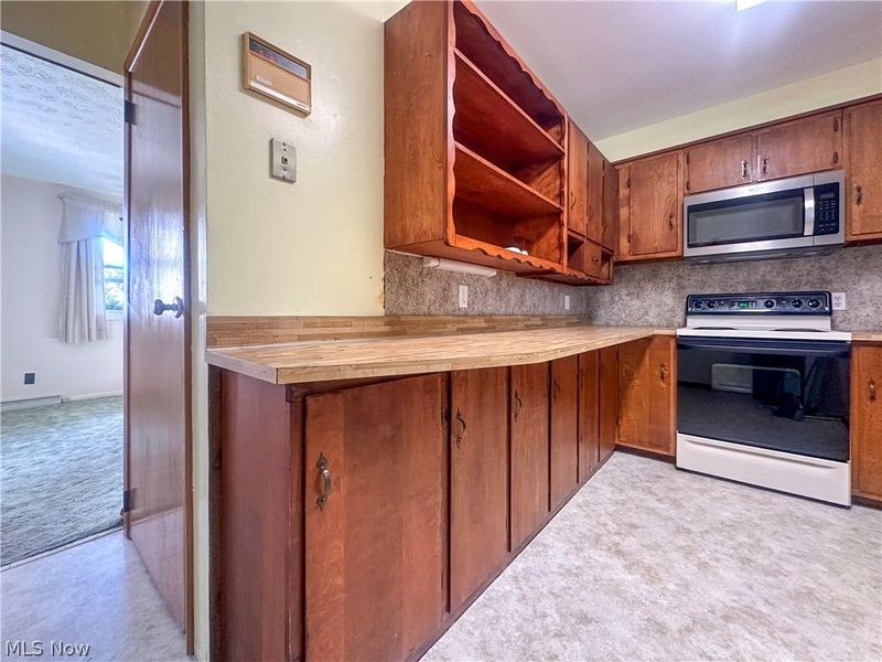 328 Geauga Portage Easterly Road NE, Cortland, OH 44410 Photo 13