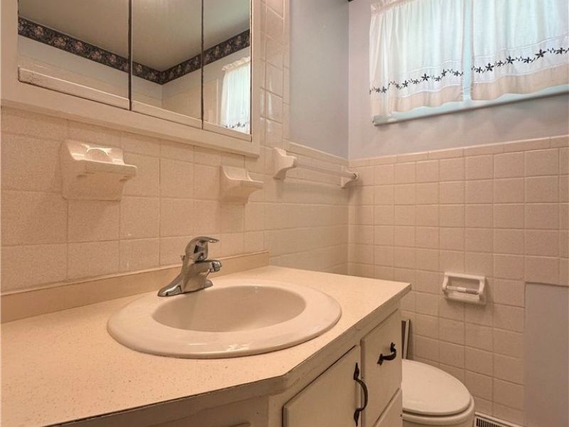 328 Geauga Portage Easterly Road NE, Cortland, OH 44410 Photo 35