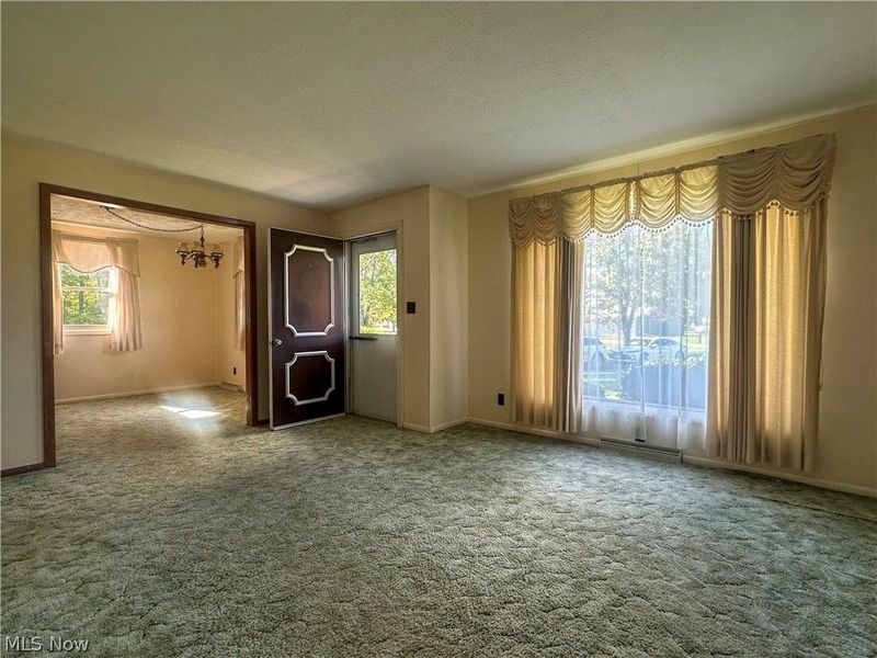 328 Geauga Portage Easterly Road NE, Cortland, OH 44410 Photo 6