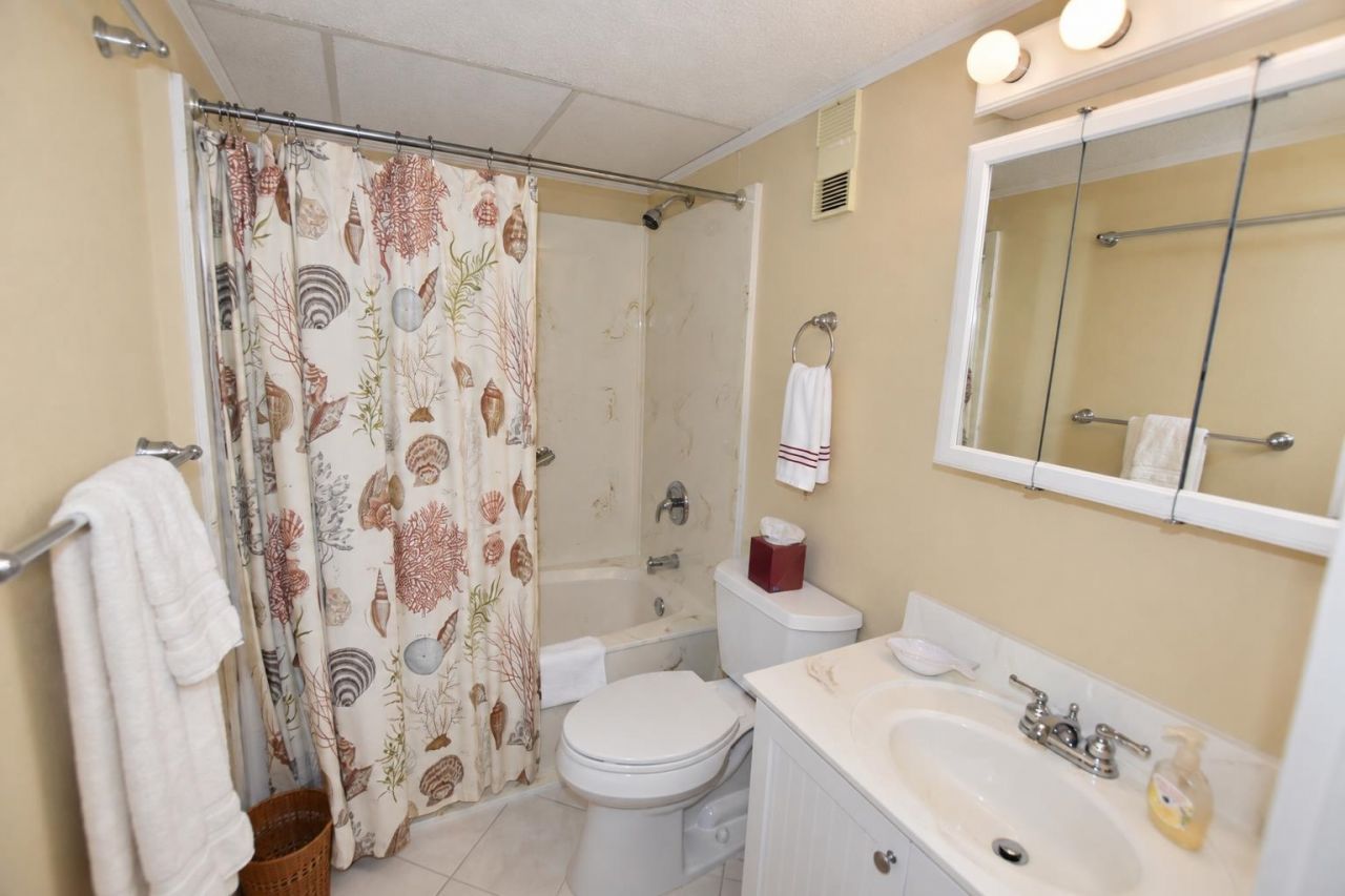 1012 N Waccamaw Dr. Photo 36
