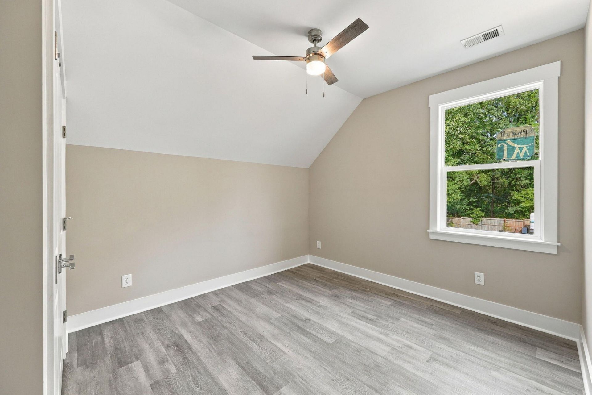 5816 Beverly Drive Photo 27
