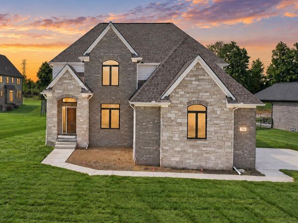 710 Marlayna Drive , Oxford Township, Mi 48371