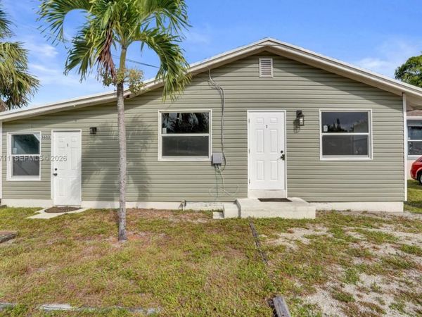 3633 SW 12th Ct , Fort Lauderdale, FL 33312