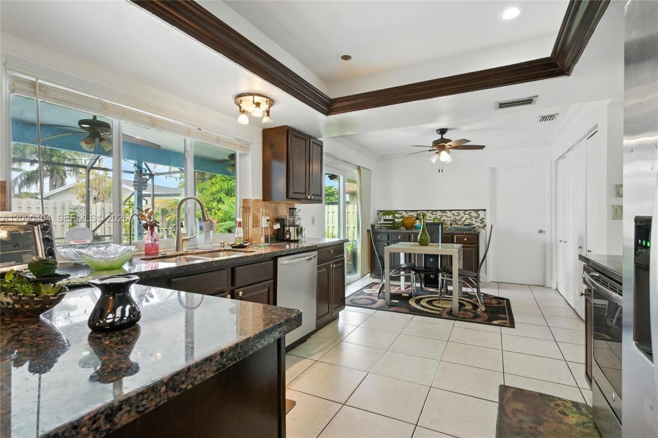6990 NW 23rd St , Margate, FL 33063 Photo