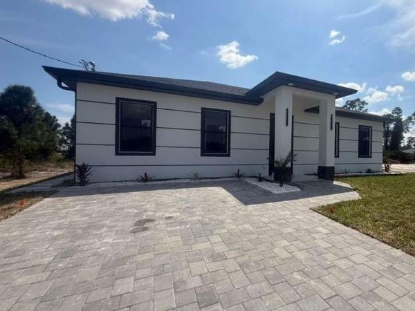 717 Devon ST , LEHIGH ACRES, FL 33974
