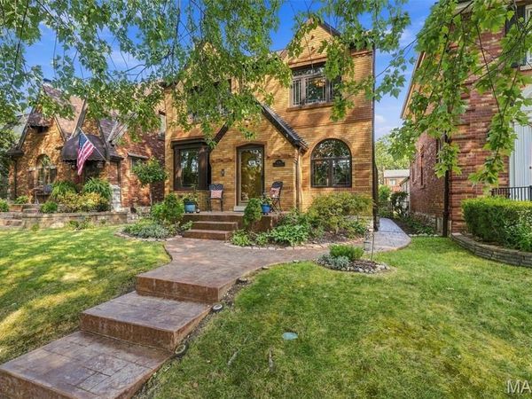 6515 Murdoch Avenue, St Louis, MO 63109