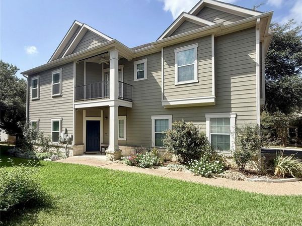 411 W Saint Elmo RD, Unit 39, Austin, TX 78745