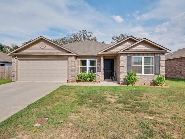 1640 Carillon Lane , Conway, AR 72034