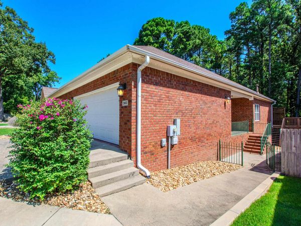 2602 Laurel, Benton, AR 72015