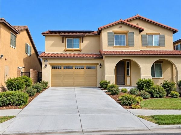 15724 Parry Peak, Fontana, CA 92336