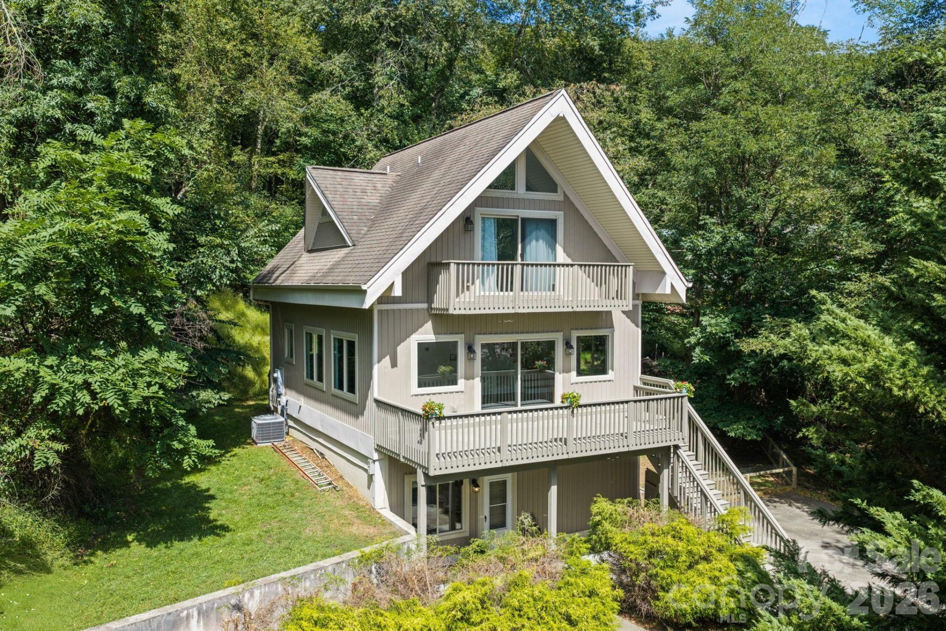 502 Queen Street, Boone, NC 28607 Main Photo